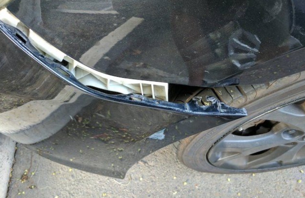 Don’t Drive With A Loose Or Unsecured Bumper ©u/byrontech/Reddit
